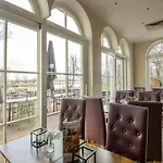 Отель Seehotel Brandenburg An Der Havel