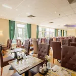 Seehotel Brandenburg An Der Havel 호텔 브리에로프
