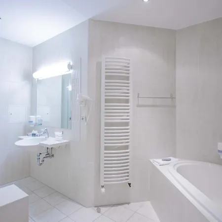 Hotel Seehotel Brandenburg An Der Havel 3*