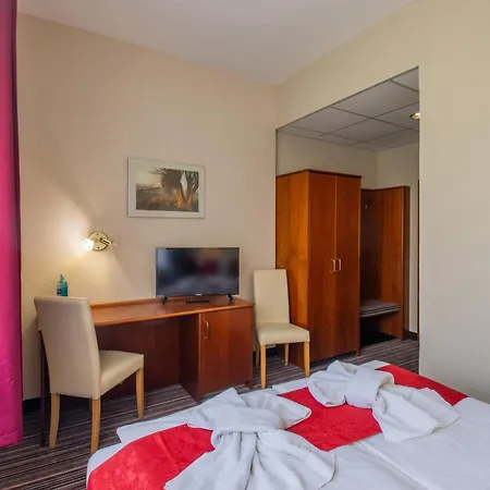 Hotel Seehotel Brandenburg An Der Havel 3*