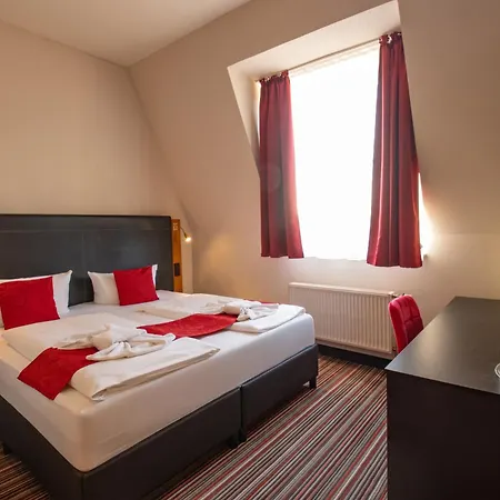 מלון Seehotel Brandenburg An Der Havel ברילאו